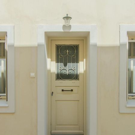 Myyellowhome Ermoúpoli Extérieur photo