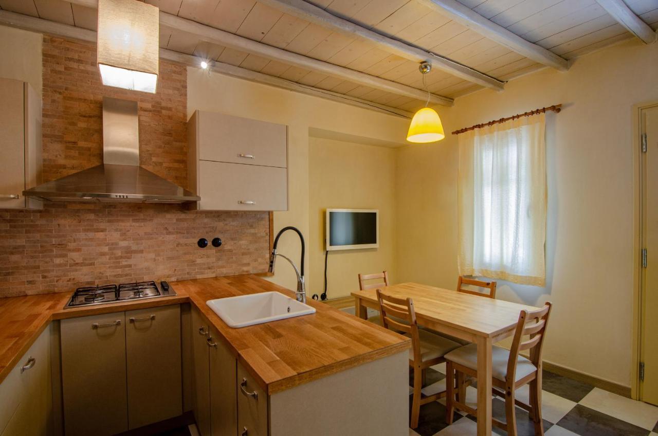 Myyellowhome Ermoúpoli Extérieur photo