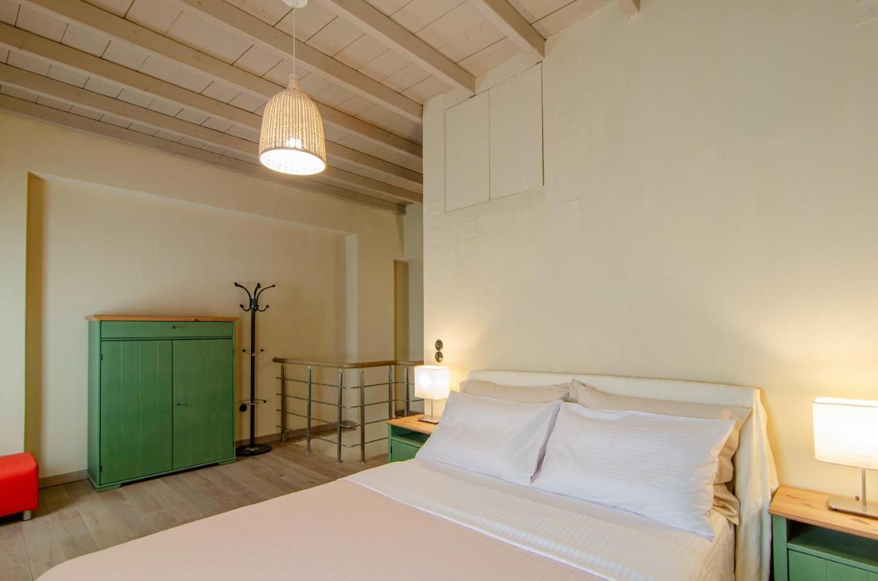 Myyellowhome Ermoúpoli Extérieur photo